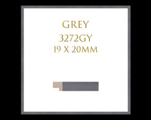 Load image into Gallery viewer, ELIZABETH - Chloe Rox Design - Digital print - UK Art